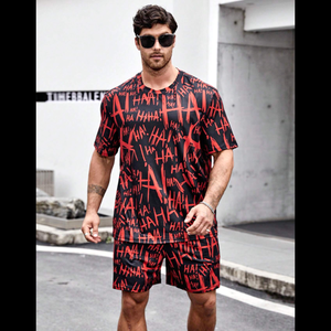 Ensemble streetwear pour homme, noir et rouge, imprimé lettres, t-shirt à manches courtes col rond, coupe ample, short en polyester respirant pour l'été - Product Image 3