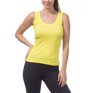 Camiseta sin mangas de algodón premium para mujer, transpirable, informal, para fitness, yoga, verano, suave, elástica, básica, de color liso. - Product Image 2