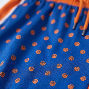 Pantalones Cortos Deportivos de Baloncesto para Hombre con Costuras Finas y Estampado de Baloncesto por Sublimación Personalizado, Pantalones Cortos Absorbentes de Sudor para Juego - Product Image 3