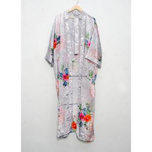 Robe kimono vintage en soie patchwork, style bohème, ouverte sur le devant, robe kimono de luxe, robe kimono pour la plage, robe kimono pour les fêtes, peignoir - Product Image 5