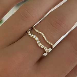 แหวนซ้อนกันได้แบบหยักศก ทองคำแท้ 14k ประดับเพชรทรงกลมแบบฝังละเอียด ดีไซน์ซิกแซก เหมาะสำหรับใส่ทุกวัน เครื่องประดับมินิมอล ผลิตโดยผู้ผลิตเครื่องประดับชั้นดี - Product Image 5