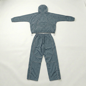 Conjunto Deportivo Unisex Gris, Manga Larga, con Capucha, Ligero, Impermeable, Color Sólido, Cierre con Cordón, para Adultos, Primavera - Product Image 1