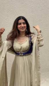 Compra al por mayor: Traje Anarkali de seda Chinon para mujer con chaqueta de seda Mono y lentejuelas bordadas, conjunto de 3 piezas (vestido, pantalón y dupatta), talla 44 - Product Image 3