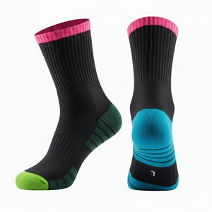 Chaussettes de sport épaisses en tissu éponge de haute qualité pour hommes, idéales pour la course à pied, la randonnée, la saison hivernale, vente en gros - Product Image 5