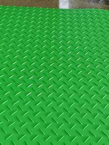 Alfombra de Protección para Suelos de HDPE Encastrable de Fácil Instalación, 4x8 Pies, para Caminos de Acceso Temporal, Eventos y Venta al Por Mayor - Product Image 4