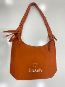 Bolso de Hombro de PU con Remaches de Moda para Mujer, con Cierre de Broches, Portátil para Uso Diario - Product Image 2