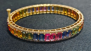 Pulsera de Oro Sólido de 18K de Lujo con Diamantes de Corte Esmeralda y Piedras Preciosas Arcoíris con Engaste Pavé, Joyería para Uso Diario de Mujer - Product Image 4