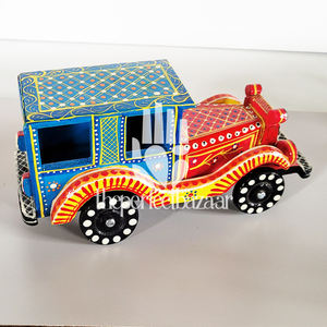 Jeep de Madera Pintado a Mano para Decoración del Hogar, Miniatura del Perfect Bazaar, Hecho en India - Product Image 6