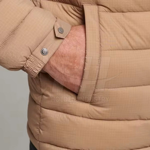 Veste matelassée en coton au design élégant, veste matelassée en coton tendance, veste matelassée en coton à texture lisse - Product Image 6