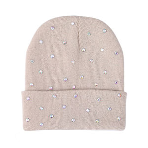 Bonnet d'hiver chaud en fibre acrylique de couleur unie avec logo brodé personnalisé, vente en gros de mode, bonnets tricotés avec logo sur mesure - Product Image 3