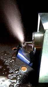 Système de buse de pulvérisation ultrasonique 60 kHz à structure en titane avec raccord de flux d'air pour unité de revêtement de film de laboratoire - Product Image 4
