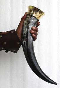 Corne à boire nordique traditionnelle fabriquée en Inde, corne naturelle artisanale pour les fêtes, disponible à prix réduit - Product Image 3