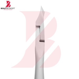 Coupe-ongles de qualité supérieure, finition mate, en acier inoxydable, avec poignée ergonomique, pour usage en salon. - Product Image 4