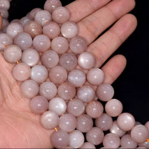 ลูกปัดมูนสโตนสีพีชจากอินเดีย แท้จากธรรมชาติ รูปทรงครึ่งวงกลม ขนาด 7.5 นิ้ว ขายส่งจำนวนมาก - Product Image 1