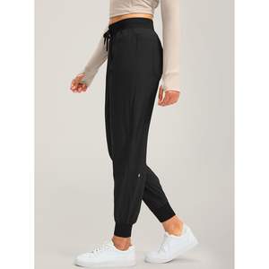 2025 femmes léger Gym Joggers pantalon fermeture éclair poches décontracté entraînement athlétique Joggers en noir - Product Image 4