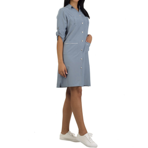Robe noire en coton pour femmes, boutonnée devant, avec poches, respirante, uniforme pour salon, spa, esthétique. - Product Image 3
