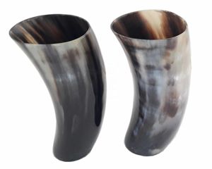 Tasses à boire artisanales écologiques en corne de buffle, 6 pouces de long, forme naturelle, polies, rustiques, pour la décoration de la maison et comme cadeau d'affaires - Product Image 3