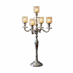 Candelabro de Metal Ecológico Hecho a Mano con Acabado Plateado Brillante para Decoración de Mesa de Boda - Product Image 2