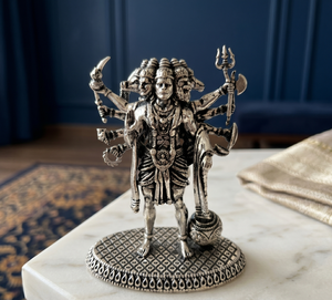 Jaipur Metals - Ídolo de Hanuman Panchmukhi Chapado en Plata Oxidada 999 |   Estatua 100% de Latón |   6.5 x 4 x 7.5 cm |   87 g |   Regalo para Pooja - Product Image 1