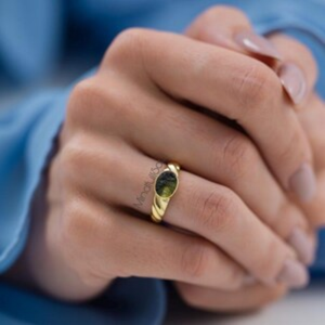 Anillo de Moldavita Natural Certificado de Grado A, Chlum, República Checa |   Joyería de Plata de Ley 925 |    Anillo de Moldavita Chapado en Oro Rosa - Product Image 3