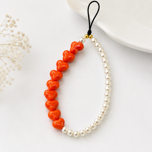 Breloque de téléphone artisanale en perles cœur orange pour coque de téléphone et accessoire porte-clés - Product Image 1