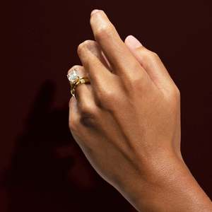 Bague de fiançailles solitaire en or massif 14 carats de luxe avec diamant de laboratoire HPHT taille émeraude, bijoux fins unisexes certifiés IGI - Product Image 3