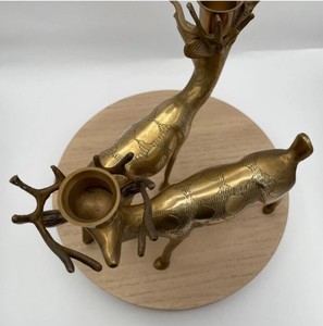 Juego de 2 Portavelas de Latón Vintage con Forma de Ciervo – Candelabros de Reno para Decoración de Mesa Navideña y Decoración del Hogar - Product Image 2