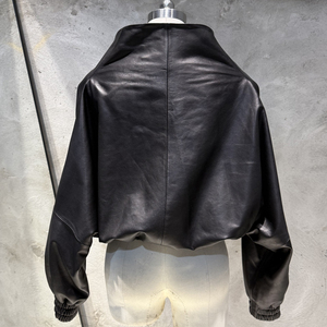 Veste Courte Noire en Similicuir pour Femme, Style Designer de Luxe, Manches Lanterne, Vêtement d'Extérieur Décontracté, Vente en Gros - Product Image 2