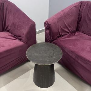 Mesa Auxiliar de Hierro de Diseño Artesanal con Acabado Antiguo, Forma Irregular, para Sala de Estar, Hecha en Uttar Pradesh - Product Image 6