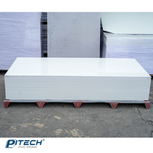 Pitech Vietnam Panneau de mousse PVC blanc de haute qualité Film de revêtement en feuille de plastique rigide pour l'utilisation de meubles robustes Coupe personnalisable - Product Image 1