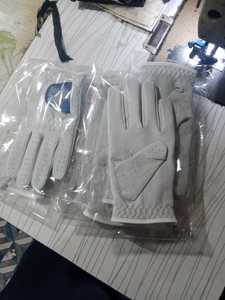 Guante de Golf Personalizado de Cuero Cabretta Blanco para Mano Derecha, Dedos Completos, Transpirable, Antideslizante, Unisex, con Cierre de Velcro - Product Image 4