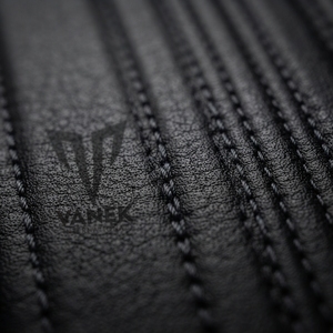 Veste de motard Vanek International 2026 NOUVEAUTÉ pour homme en cuir véritable noir, col montant, fermeture éclair, coupe ajustée, motif géométrique - Product Image 4