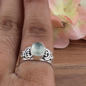 Bague de mariage classique délicate en argent sterling 925 avec pierre de naissance en préhnite naturelle, bijoux minimalistes en pierres précieuses taillées, vente en gros - Product Image 1