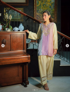 Haut court élégant en satin de soie pour femme, réversible, protection solaire, coupe classique, blocs de couleur, brodé, style traditionnel indien pakistanais - Product Image 4