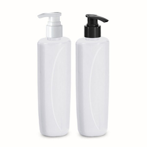 Flacon cosmétique ovale plat en plastique HDPE 450 ml avec bouchon anti-fuite et pompe pulvérisatrice, matériau résistant aux UV, emballage personnalisé, vente en gros - Product Image 1