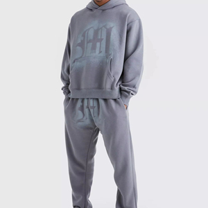 Venta al por Mayor de Conjuntos Deportivos Casuales para Hombre, Pantalones Acampanados de Moda, Conjunto Deportivo de Dos Piezas con Estampado - Product Image 1