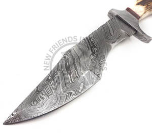 Cuchillo Bowie de Acero de Damasco Hecho a Mano de Alta Calidad, Cuchillo de Hoja Fija Afilada para Caza al Aire Libre con Mango de Corona de Ciervo - Product Image 5
