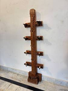 Candelabro de Madera Tallado a Mano de Múltiples Niveles |   Portavelas de pie con acabado antiguo para decoración del hogar en Navidad y Halloween - Product Image 5