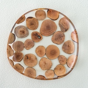 Élégante assiette de service en résine et bois pour table à manger, mariage, fête et service de restaurant. Assiette de service en résine pour aliments. - Product Image 4