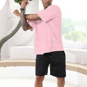 T-shirt surdimensionné pour homme Coupe ample et décontractée Look élégant Tissu doux de qualité supérieure Vêtement décontracté pour tous les jours - Product Image 3