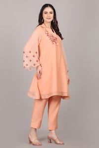 Ensemble élégant 2 pièces en cordon couleur pêche avec perles et broderies, collection stylée pour femmes - Product Image 3