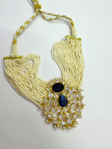 Ensemble collier ras-de-cou en cristaux bleu saphir et perles avec boucles d'oreilles pendantes et Maangtika, collier ras-de-cou classique en perles plaqué or 18 carats, bijoux faits à la main - Product Image 4