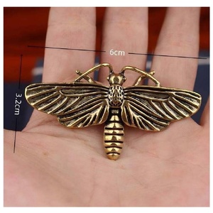 Nouvelle Arrivée : Figurine de Papillon en Laiton, Ornement Décoratif en Métal, Sculpture Animale en Métal pour la Décoration de la Maison, du Bureau ou du Comptoir - Product Image 2