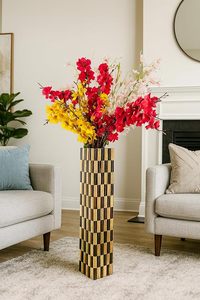 Vase à fleurs en bois fait main, haut et rectangulaire, décoratif, accent minimaliste pour l'intérieur, pour la table ou le sol - Product Image 4