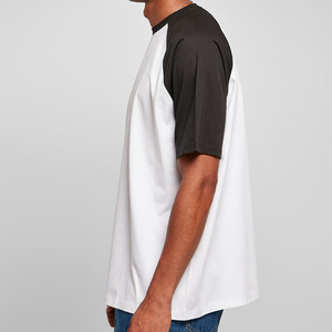 Camiseta Ringer Blanca Personalizada de Alta Calidad, 100% Algodón, Unisex, con Costuras en Contraste, Corte Holgado y Raglán para Hombre - Product Image 4
