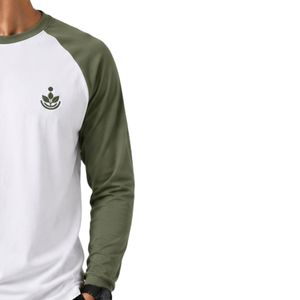 Camiseta de Manga Larga Raglán Blanca y Verde Oliva Personalizada para Hombre, Algodón Premium, Cuello Redondo Informal, Estilo Béisbol, Ropa Personalizada OEM - Product Image 4