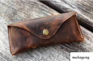 Estuche de Gafas de Cuero Marrón, Caja de Regalo, Funda Protectora Delgada y Suave con Diseño en la Cubierta y Artesanía en el Patrón LGC-0080B - Product Image 4