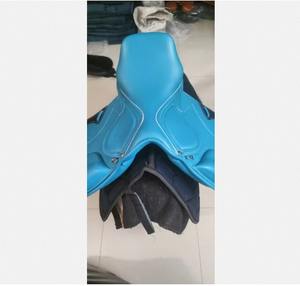 Silla de Montar Inglesa de Cuero Genuino con Diseño Personalizado, con Estructura de Madera/Plástico y Asiento Profundo para Equitación, para Exportación - Product Image 1