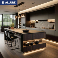 Meubles de cuisine modernes haut de gamme sur mesure Allure, armoires de cuisine intelligentes à panneaux plats laqués pour appartement