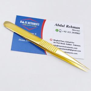 Pinzas profesionales para pestañas de acero inoxidable chapadas en oro, etiqueta privada personalizable para extensiones sostenibles, fibra puntiaguda - Product Image 1